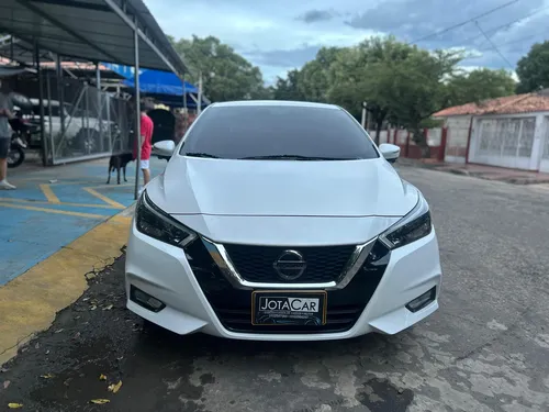 Nissan Versa 1.6 Exclusive