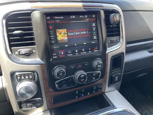 Dodge LARAMIE 5.7 Laramie Mcab 4x4 Mt