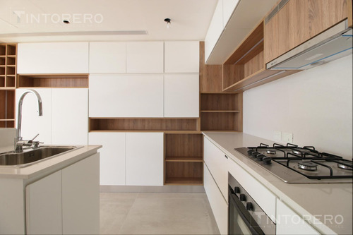 Departamento En Venta De 3 Ambientes Con Balcón En Liniers