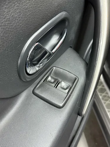 Renault Stepway 1.6 Intense Automática
