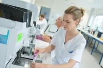 Comprar Corrida Financiera Para Laboratorio De Análisis Clínicos