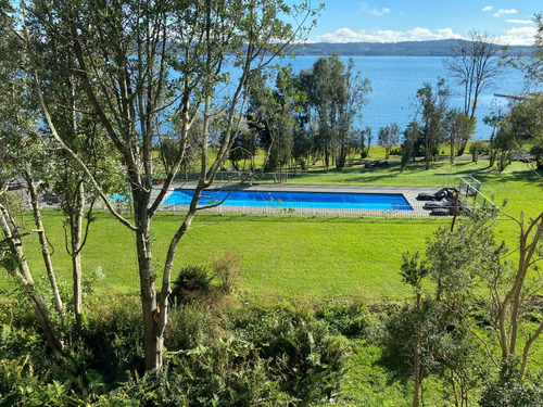 Departamento Frente Al Lago Con Playa Privada
