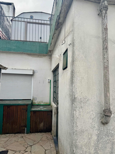 Tezanos Próximo Rbla. Puertito Y Mvdeo. Shopping