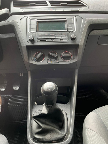 Imagen 6 de 18 de Volkswagen Gol Trend 2020 1.6 Trendline 101cv
