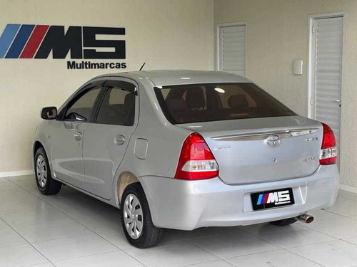 Imagem 5 de 15 de Toyota Etios Sedan 1.5 Xls Mec 2013
