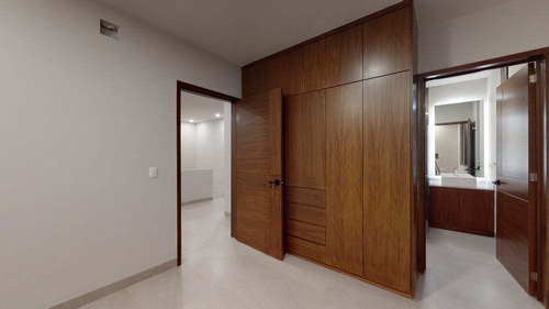 Imagen 9 de 14 de Casa C/3 Cuartos, 4 Baños Compl. Y 1 Medio Baño, 2 Cocheras