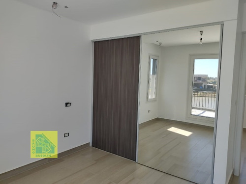 Casa En Venta En Carlos Spegazzini