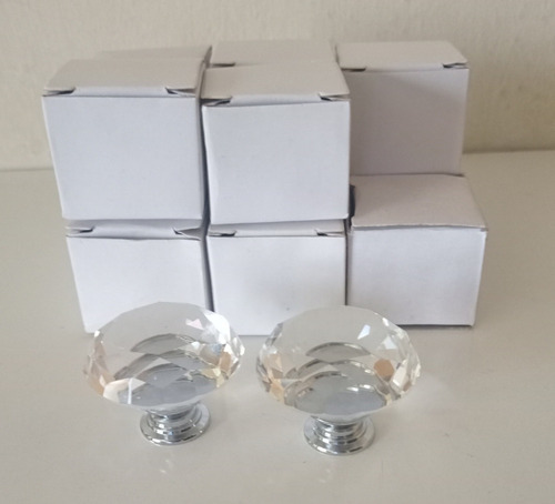 Imagen 2 de 3 de Pomo O Asa Diamante Para Clóset Gaveta Muebles Cocinas Y Más