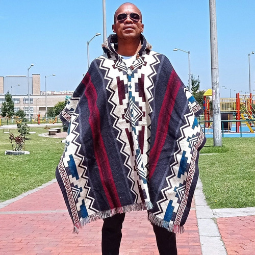Imagen 6 de 8 de Maxiruana Poncho Hombre Mujer Lana Alpaca Ligera Con Capota