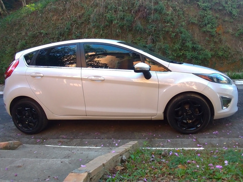 Imagem 2 de 6 de Ford Fiesta 2013 1.6 16v Se Flex 5p