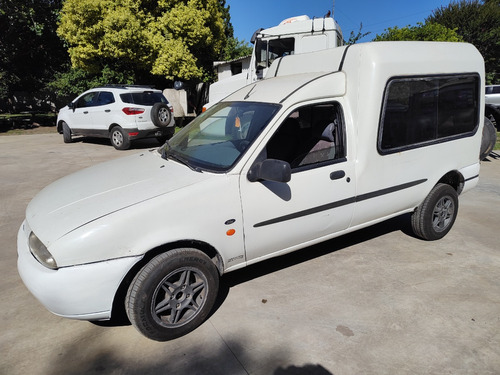 Ford Courier 1.8 Pick-up D Dh