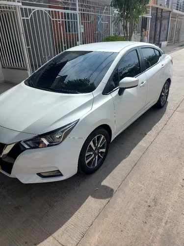 Nissan Versa 1.6 Advance