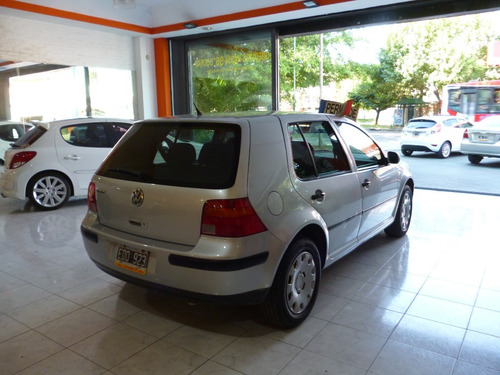 Imagen 7 de 14 de Volkswagen Golf 2003