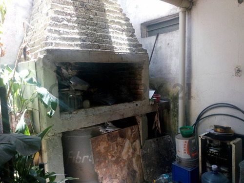 Casa A La Venta Interna De 2 Dormitorios En Santa Fe.
