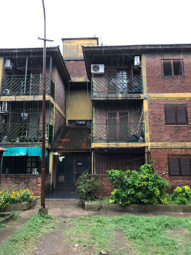 Departamento En Venta En Isidro Casanova