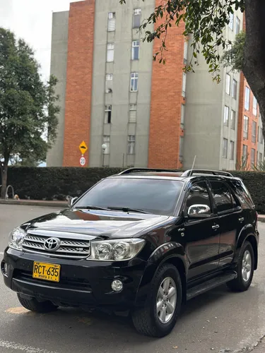 Toyota Fortuner 4.0 Sr5 blindaje 2 plus
