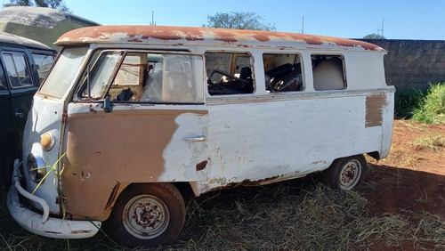 Imagem 10 de 21 de Volkswagen Kombi Corujinha Luxo Motor 1200cc Rarissima