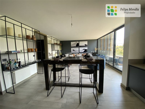 Espectacular Departamento Duplex En Vitacura, Vista Segurada