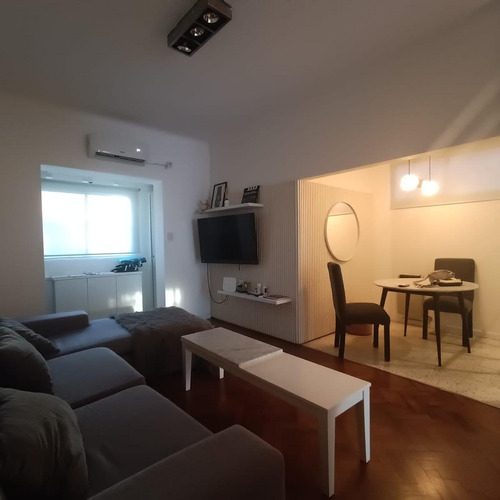 Departamento De 2 Ambientes En 1er Piso Por Escalera En Alquiler, En Olivos.