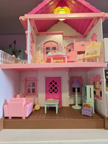 Casita Para Muñecos Rosa (Usado)
