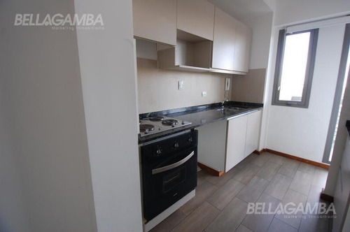 Imagen 6 de 30 de Excelente Departamento En Torre Two Winds 3 Ambientes Con Cochera