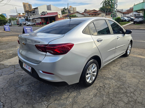 Chevrolet Onix SEDAN Plus 1.0 12V TB Flex Aut.
