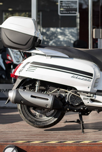 Imagen 8 de 25 de Kymco Like 200 Lidermoto Martínez Scooters