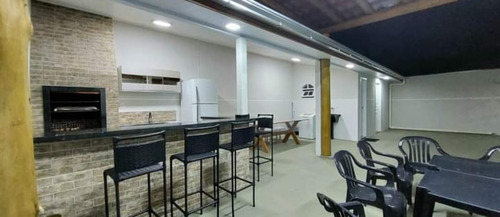 Casa Com Piscina Em Guaratuba, Litoral Paranaense.