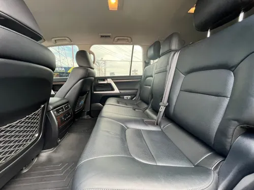 Toyota Land Cruiser Lc 200