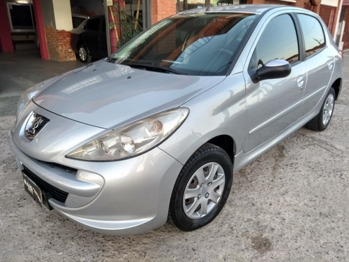 Peugeot 207 2014 1.4 Allure 75cv