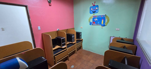 Alquiler De Casa Para Unidad Educativa En La 4 Av. De Prebo