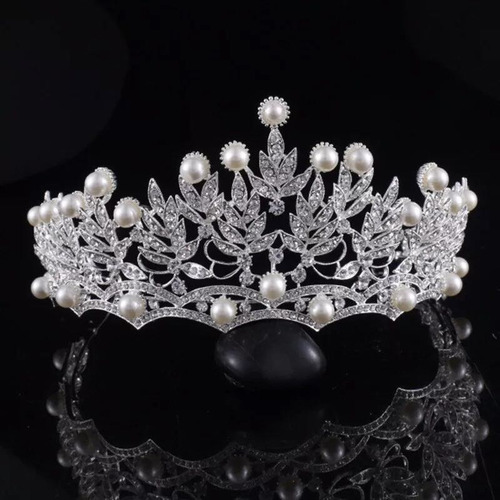 Imagen 3 de 3 de Corona Tiara Tocado Aretes Collar Novia Xv Cristales Set
