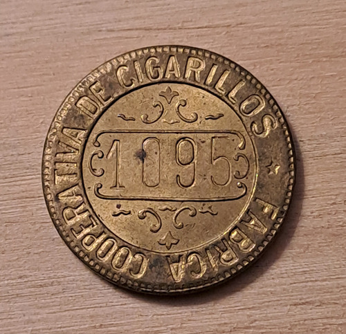 Antigua Ficha Token Fabrica Cooperativa De Cigarrillos. 21mm (Usado)