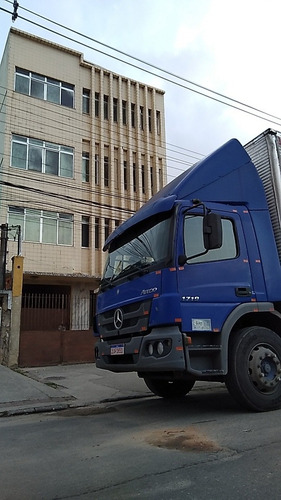 Imagem 8 de 15 de Mercedes Benz Atego 1719
