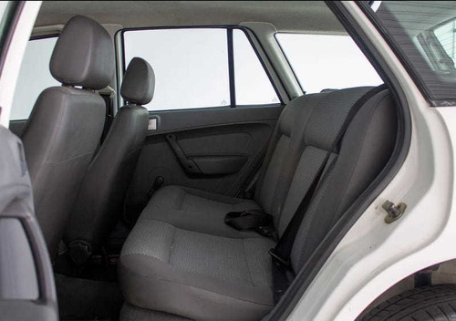Imagem 7 de 12 de Volkswagen Parati 1.6 2012