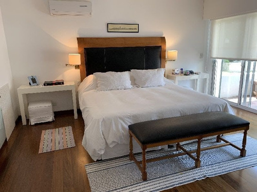 Venta De Casa 2 Dormitorios En Península, Punta Del Este