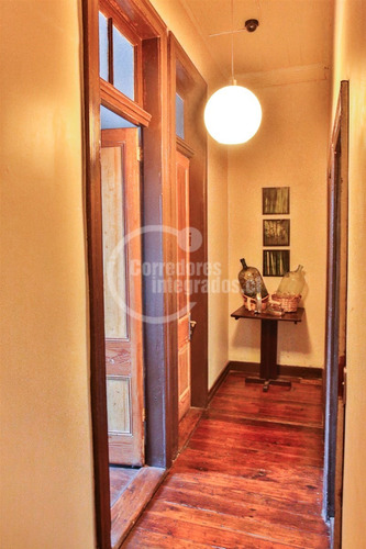 Local Comercial En Venta En Valparaíso, Hostal Restobar
