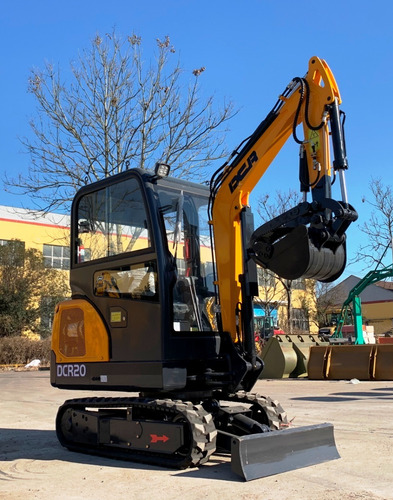 Miniexcavadora Mini Excavadora 24hp Cabina Garra 2ton Dcr777