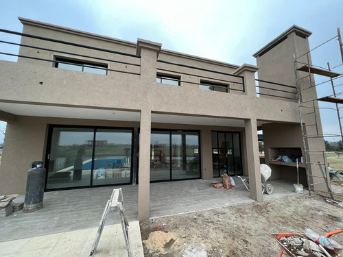 Imagen 4 de 24 de Casa En Venta En Barrio El Naudir