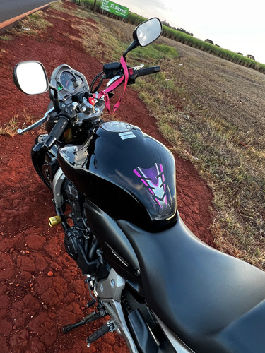 Hornet 600cc Preta Com Dourado