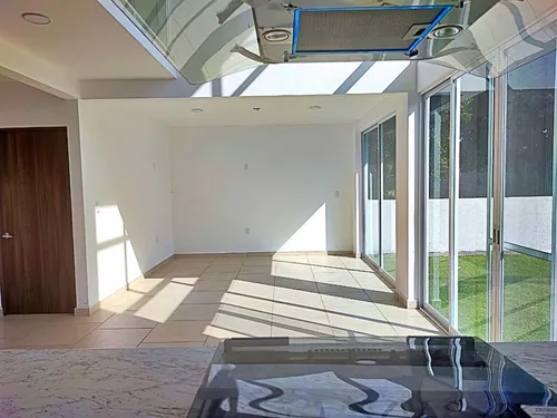 Haz De Cada Día Una Vacación En Tu Nueva Casa Con Alberca.