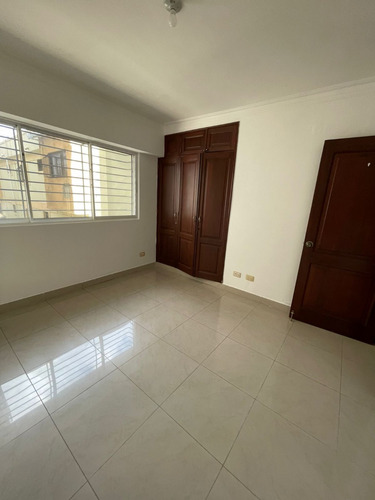 A284 - Piantini | Apartamento De Lujo En Alquiler | 2 Habitaciones + Servicio | $900 Usd | Vistas Panorámicas | #foxpiantini