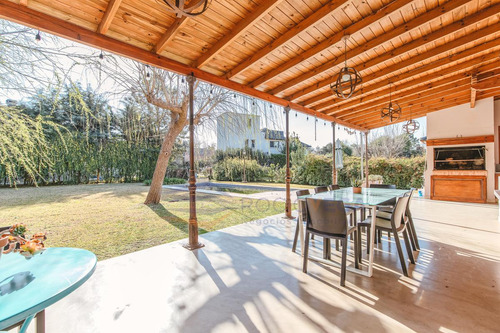 Casa En Venta En Campos De Alvarez Moreno