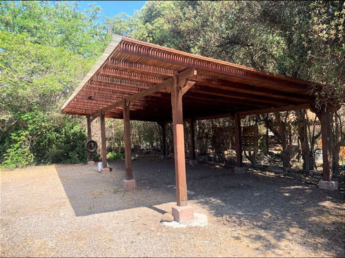Parcela Con Casa En Sitio De 2000 Mts. Solida, Piscina Termp