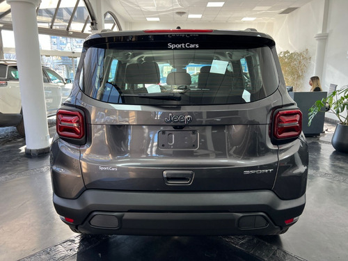 Imagen 8 de 15 de Jeep Renegade 1.8 Sport