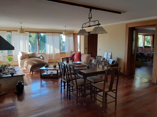 Imagen 5 de 17 de Ideal Hostel/hosteria 5 Dorm Vista Al Lago Jardin