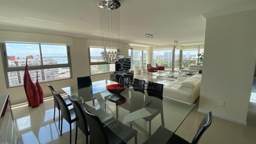 Imagen 9 de 19 de Espectacular Penthouse! En Torre Emblemática Del Este!!!! - Punta Del Este Brava
