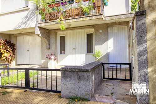 Casa Ph Dpto En Venta En Olivos 4 Ambientes. Apto Multiples Usos. Lote 4.33x27