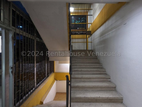 Milagros Inmuebles Edificio Venta Barquisimeto Lara Zona Centro Economica Residencial Economico Comercial Código Inmobiliaria Rent-a-house 25-3591