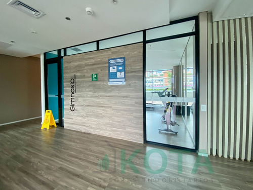 Imagen 16 de 29 de Oficina En Venta En La Milla De Oro El Poblado